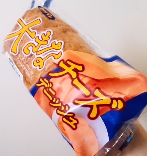 第一パン「大きなチーズデニッシュ」