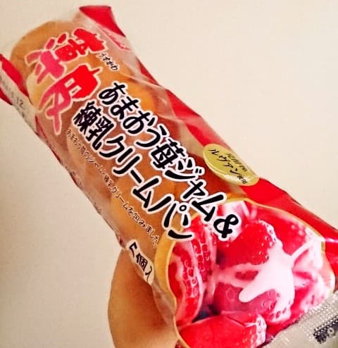ヤマザキ「薄皮あまおう苺ジャム＆練乳クリームパン」