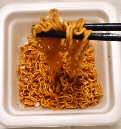 サッポロ一番の「焼きそばバソキヤ」