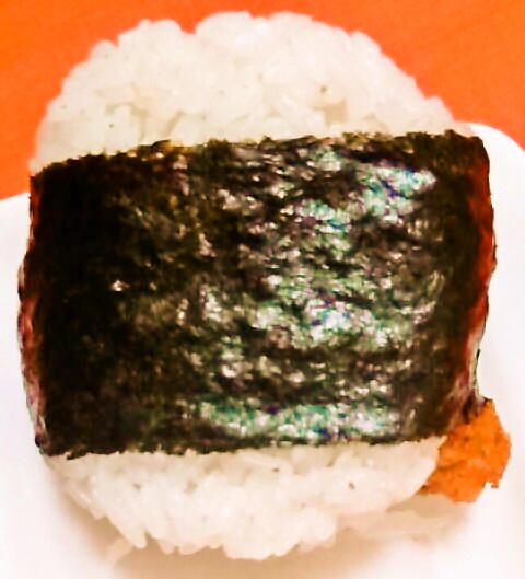 セブンイレブン「サンドおむすびソースとんかつ」