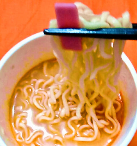 エースコック「リンガーハットのピリカラちゃんぽん」