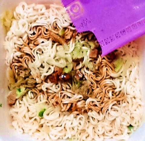 東洋水産のマルちゃん「やきそば弁当」