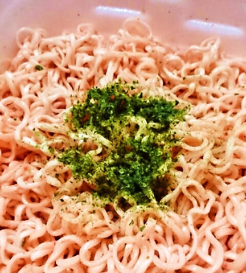 マルちゃん「やきそば弁当 たらこ味バター風味」