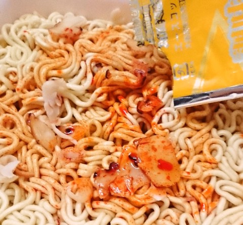 エースコック「スーパーカップ大盛り よっちゃん風いか焼そば」