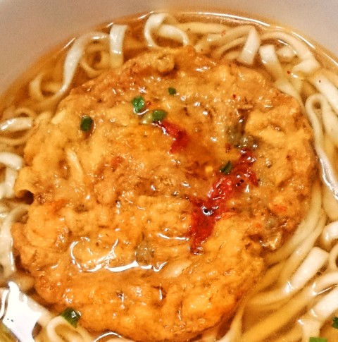 日清「どん兵衛 特盛鬼かき揚げ天ぷらうどん」