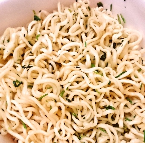 まるか食品「ペヤング パクチーＭＡＸやきそば」