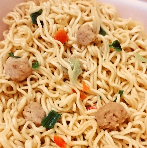 マルちゃん「俺の塩で俺は勝つ 鶏しお焼そば」