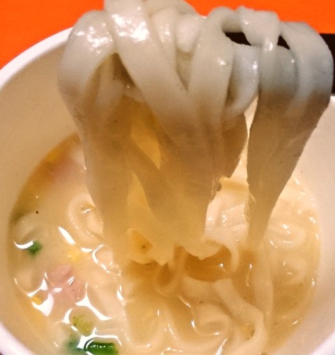 「日清のどん兵衛 カルボナーラうどん」