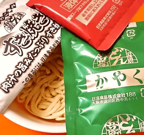 日清のどん兵衛 すき焼き 肉汁の旨みたっぷりすき焼き風うどん