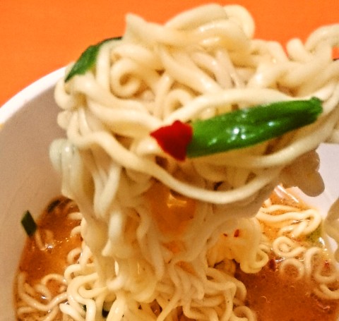 マルちゃん「本気盛(マジモリ) 特濃旨辛鶏台湾」