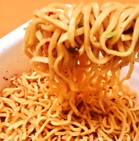 日清焼そばＵ．Ｆ．Ｏ．ビッグ 極太まぜそば 炭火焼肉味