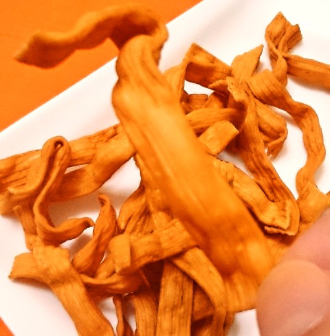 おやつカンパニー「ベビースターパンメン(やさしいチキン味)」