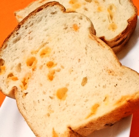 ヤマザキ「チーズゴールド」