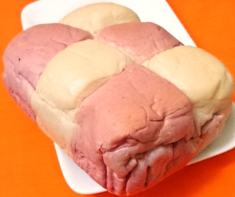 ファミリーマート「ちぎれるパン(苺クリ－ム＆カスタード)」