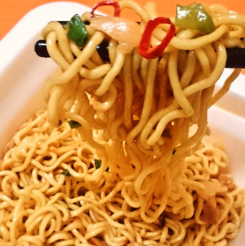 エースコック「スーパーカップ大盛り ブタキム油そば」