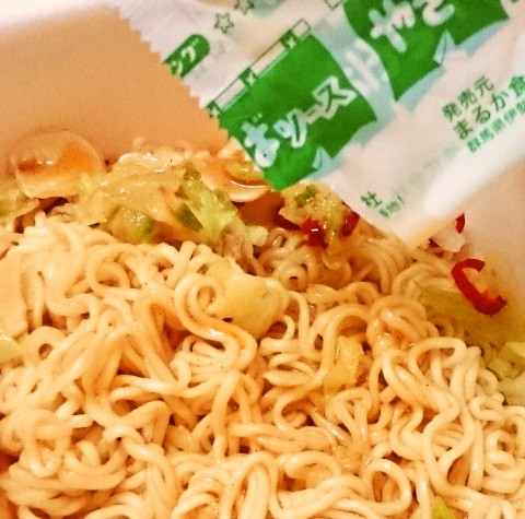 まるか食品「ペヤング ペペロンチーノ風やきそば」