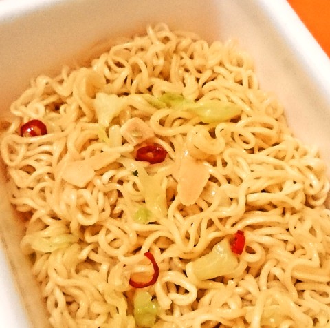 まるか食品「ペヤング ペペロンチーノ風やきそば」