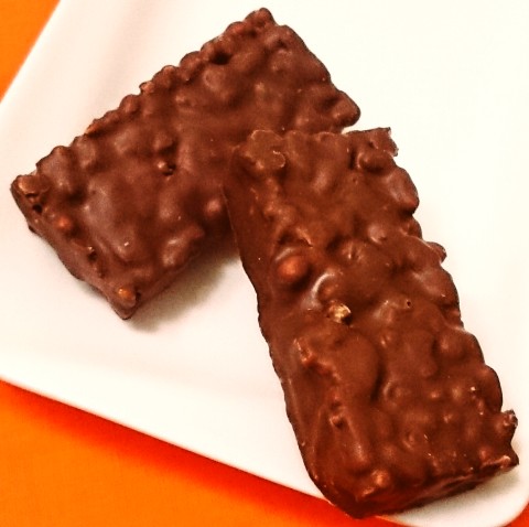 有楽製菓「柿の種サンダー」