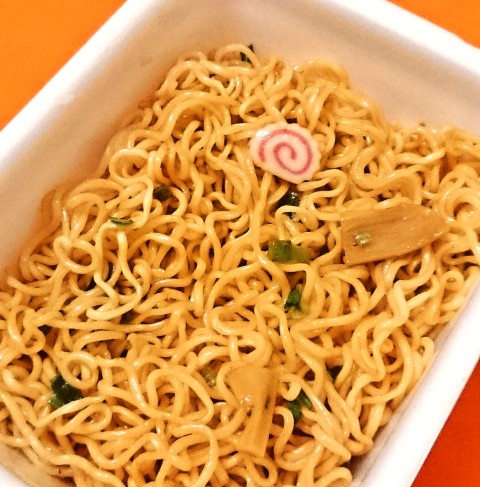 まるか食品「ペヤング 背脂ＭＡＸやきそば」