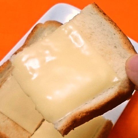 ブルボン「スライス生チョコレート ホワイト」