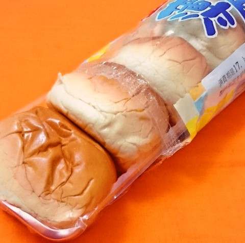 ヤマザキ「薄皮レアチーズクリームパン」