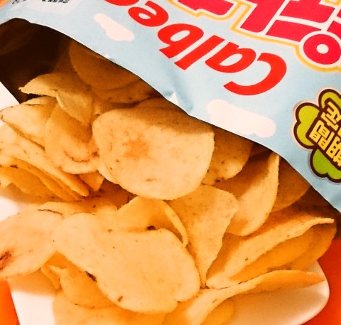 カルビー「ポテトチップス しあわせクリームチーズ」