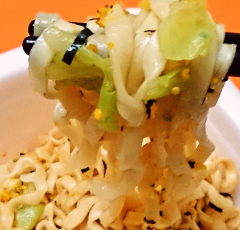 明星「のりたま 焼うどん だし醤油味」