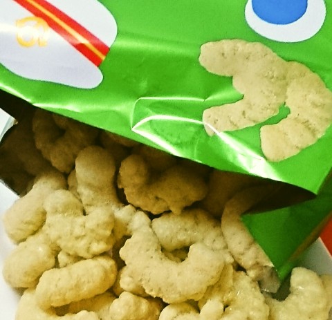 東ハト「キャラメルコーン クリームソーダ味」