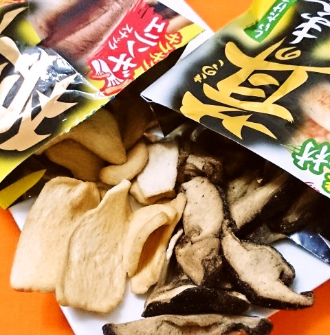 ＵＨＡ味覚糖「茸のまんま エリンギ(バター醤油味)／しいたけ(味わいポン酢味)」