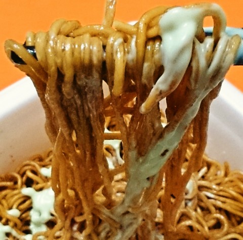 「日清焼そばＵ．Ｆ．Ｏ．ビッグ わさマヨ地獄」