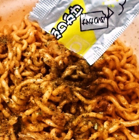 マルちゃん「やきそば弁当 激辛」