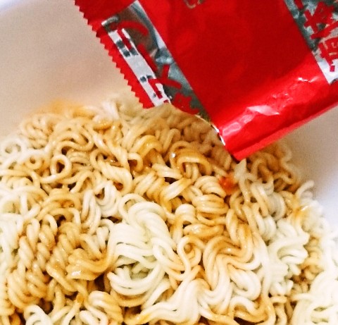 寿がきや「全国麺めぐり 広島汁なし担担麺」