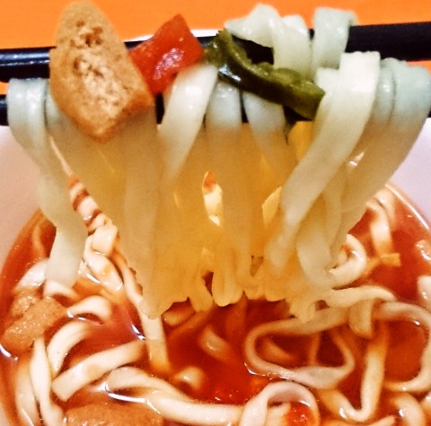 日清のどん兵衛 完熟とまとうどん