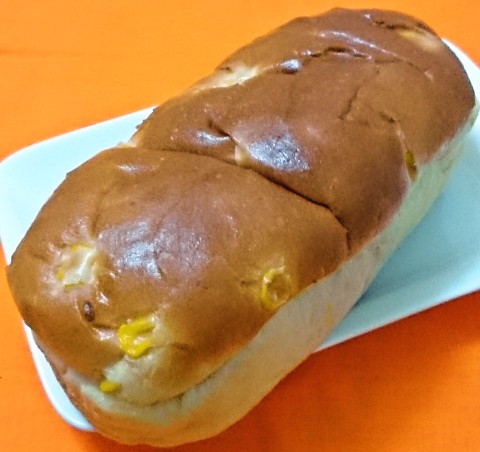 ヤマザキ「贅沢なコーンブレッド」