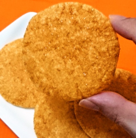 亀田製菓「ぽたぽた焼 塩キャラメル風味」