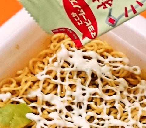 明星「一平ちゃん夜店の焼そば タルタル甘酢醤油味」