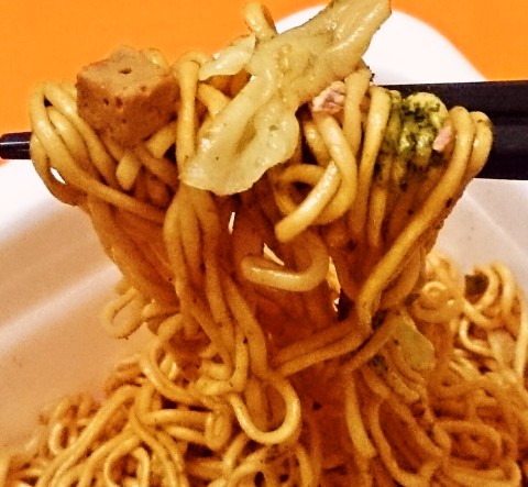 マルちゃん「焼そばバゴォーン」