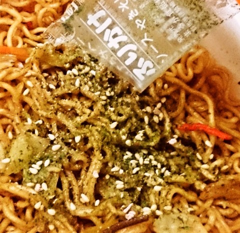 まるか食品「夜のペヤングやきそば 夜食ｖｅｒ．」