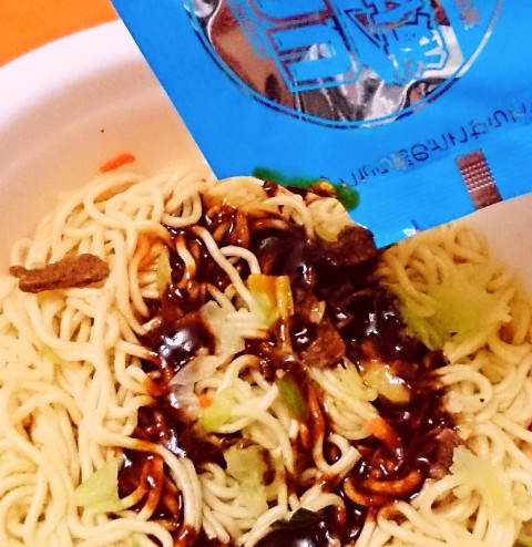 「日清焼そばＵ．Ｆ．Ｏ．旨辛プルコギ風焼そば」