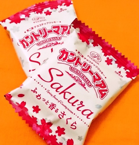 不二家「カントリーマアム(香るさくら)」