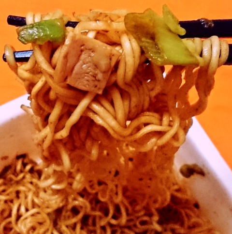 まるか食品「ペヤング 回鍋肉風やきそば」