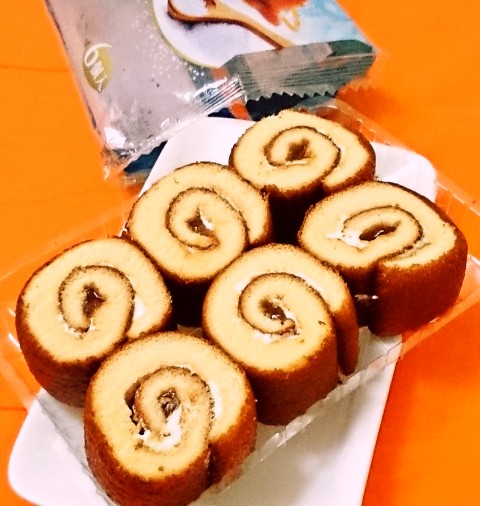 フジパン「塩キャラメルプチロール」