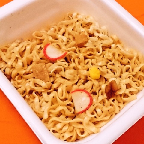 マルちゃん「赤いきつね焼うどん」