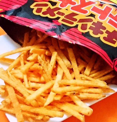 コイケヤ「チキンラーメンポテトスナック アクマのキムラー」