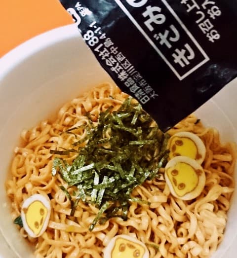 日清「チキンラーメンの油そば」