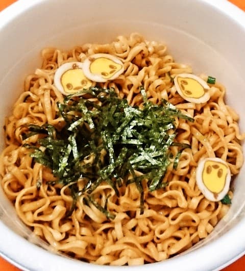 日清「チキンラーメンの油そば」