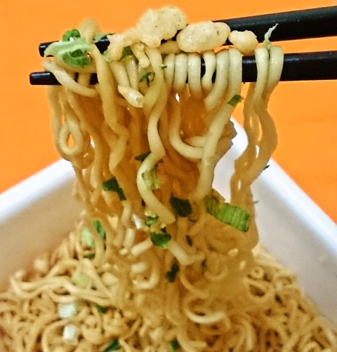 まるか食品「ペヤング かきあげ味やきそば」