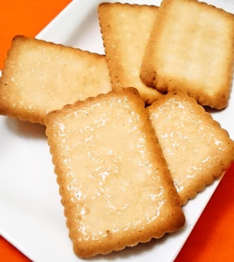 日清シスコ「ミネラル塩サブレ」