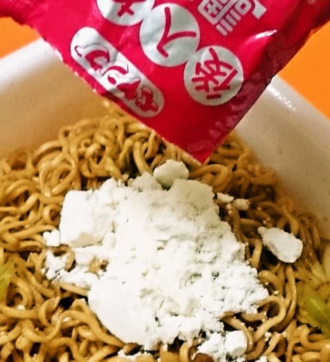 まるか食品「ペヤング チーズＭＡＸやきそば」