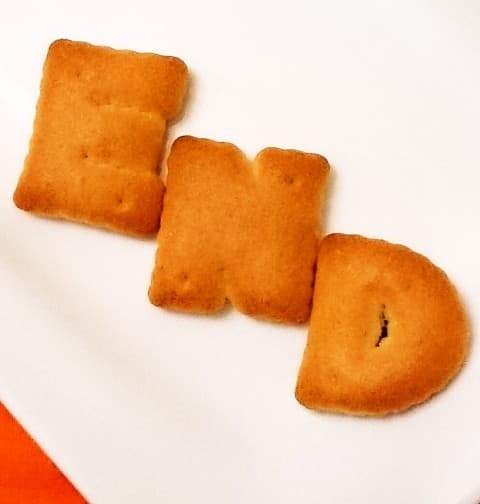 坂栄養食品「しおＡ字フライビスケット」